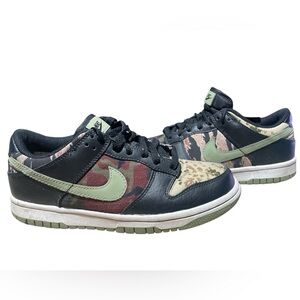 Nike Dunk Low SE "Crazy Camo"